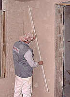 Mit Trapetz-Latte kleinere Wellen begradigen